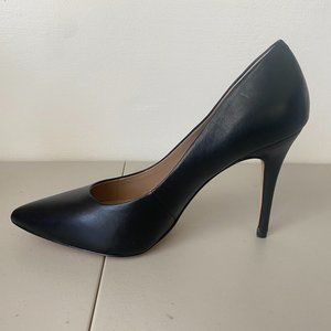 BCBG MAXAZRIA Black HH Opia Pointed Toe Pump